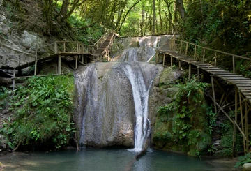 Экскурсия  33 водопада: уникальное путешествие в Мир природы и традиций
